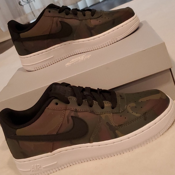 Nike Air Force 1 - Picture 8 of 8